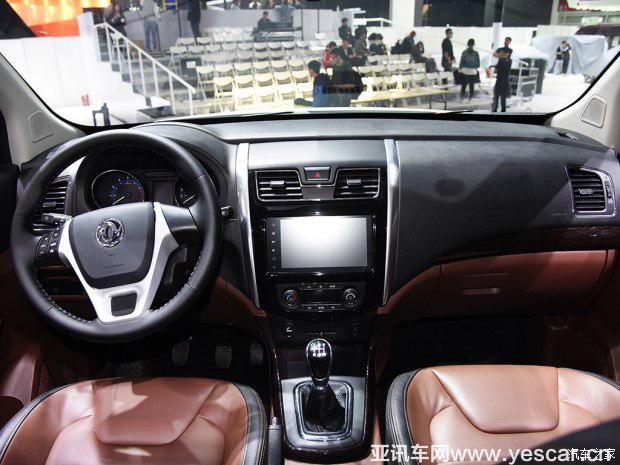 東風(fēng)風(fēng)行 風(fēng)行SX6 2016款 2.0L 基本型