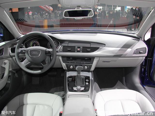 奧迪(進(jìn)口)2015款?yuàn)W迪A6混合動(dòng)力 奧迪(進(jìn)口)2015款?yuàn)W迪A6混合動(dòng)力