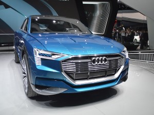 奧迪(進(jìn)口) e-tron quattro 2016款 概念版 奧迪(進(jìn)口) e-tron quattro 2016款 概念版