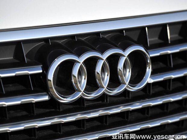 奧迪(進(jìn)口) 奧迪Q7 2016款 40 TFSI S line運(yùn)動(dòng)型 奧迪(進(jìn)口) 奧迪Q7 2016款 40 TFSI S line運(yùn)動(dòng)型