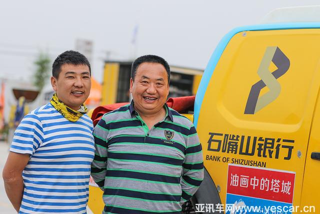 舅舅攜手外甥戰(zhàn)環(huán)塔 寧夏遠(yuǎn)航車隊(duì)表現(xiàn)驚艷