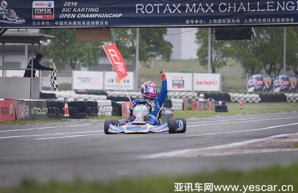 上海國(guó)際賽車(chē)場(chǎng)卡丁車(chē)公開(kāi)賽第三站順利完賽