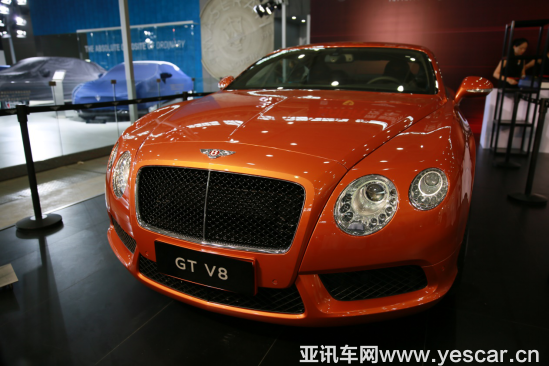 30144925c32482090b2309.png 華中車展周日人流井噴 神秘嘉賓全款買走天價(jià)賓利221.png