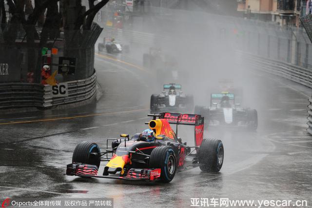 F1摩納哥站：小漢摘賽季首冠 里卡多失誤居亞