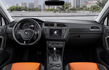 博越產(chǎn)品稿：美國總統(tǒng)都換代了 那SUV呢？1196.png