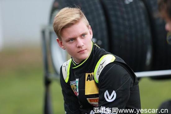 舒馬赫之子進(jìn)步勢(shì)頭驚人 出戰(zhàn)德國(guó)F4一日雙勝
