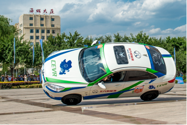 2013584839242a104b9526.png 【產(chǎn)品稿】美馭青海 北汽新能源EU260縱橫高原之巔520.png