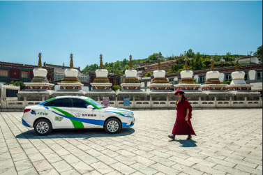 20135911ad28ca9d4c1711.png 【產(chǎn)品稿】美馭青海 北汽新能源EU260縱橫高原之巔1480.png