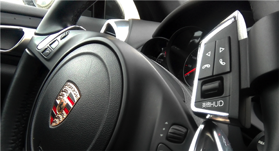 HUD2.0時(shí)代已來英倍HUD R1創(chuàng)新推出
