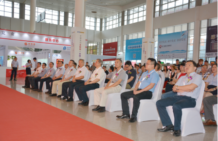 0413503918570c8a121618.png 2016海西汽博會(huì)新聞發(fā)布會(huì)順利召開(kāi)【2016.6.30發(fā)布】228.png