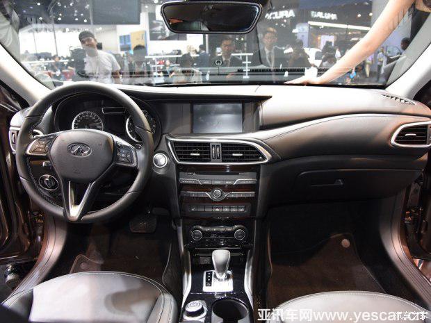 英菲尼迪(進(jìn)口) 英菲尼迪QX30 2016款 2.0T 基本型 英菲尼迪(進(jìn)口) 英菲尼迪QX30 2016款 2.0T 基本型