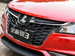 東風(fēng)裕隆 銳3 2016款 1.6L CVT尊享型天窗版 東風(fēng)裕隆 銳3 2016款 1.6L CVT尊享型天窗版