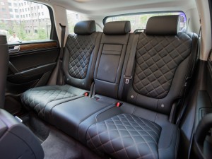 大眾(進(jìn)口) 途銳 2017款 3.0TSI 行政版