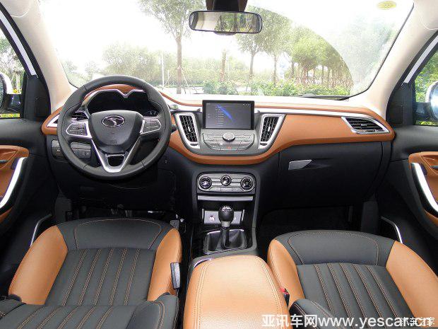 東南汽車(chē) 東南DX7 2015款 2.0T 手動(dòng)運(yùn)動(dòng)旗艦型 東南汽車(chē) 東南DX7 2015款 2.0T 手動(dòng)運(yùn)動(dòng)旗艦型