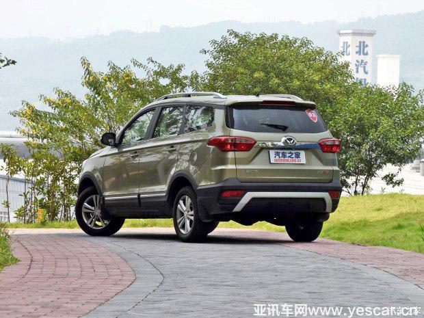 北汽銀翔 北汽幻速S3L 2016款 1.5L 手動尊貴型