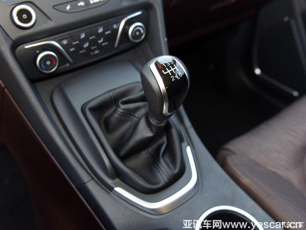 海馬汽車 福美來(lái)MPV 2017款 1.5T 手動(dòng)適·悅型 7座 海馬汽車 福美來(lái)MPV 2017款 1.5T 手動(dòng)適·悅型 7座