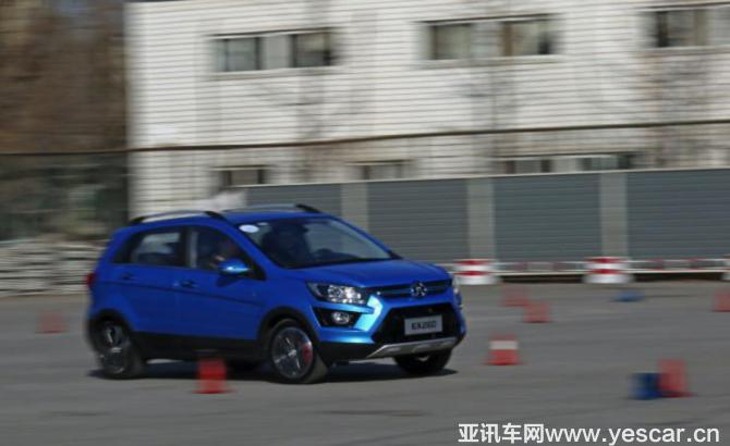  美女配靚車！全方位體驗“唯一可買”純電動SUV EX260