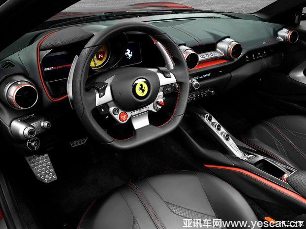 法拉利 812 Superfast 2017款 基本型