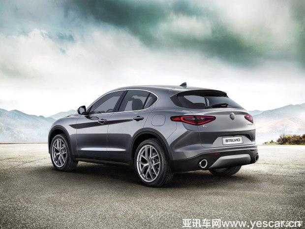 阿爾法·羅密歐 Stelvio 2017款 First Editon 阿爾法·羅密歐 Stelvio 2017款 First Editon
