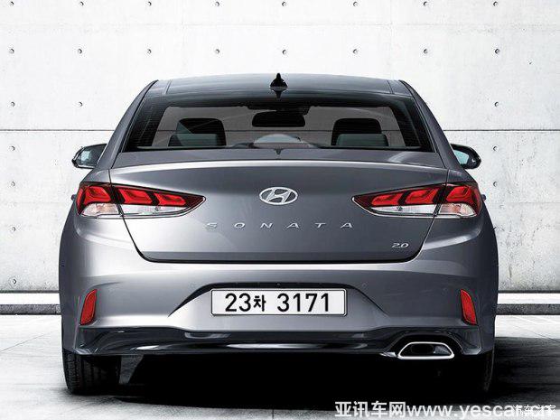 現(xiàn)代(進(jìn)口) 索納塔(進(jìn)口) 2017款 基本型