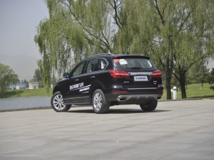長城汽車 哈弗H8 2017款 2.0T 汽油四驅(qū)尊享型