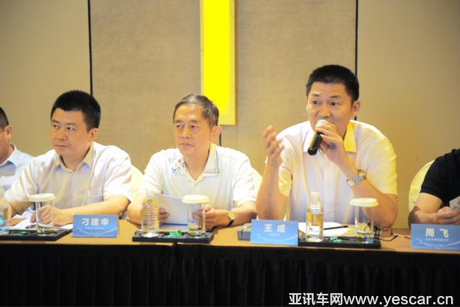 12153905dca16f28016940.png image005.png