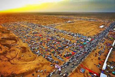 相逢阿拉善  越野賽事緣何頻現(xiàn)固鉑身影