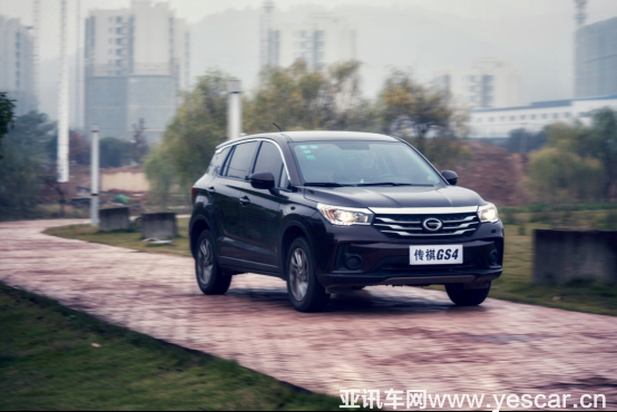 15110812fab77d77186631.png bj20gs4 誰更適合做你的“年終獎”(4)870.png