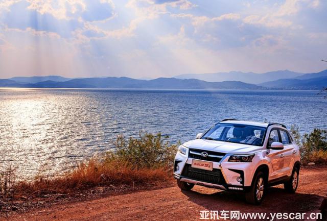 紅毯秀百咖云集 北汽幻速S5靠“套路”取勝