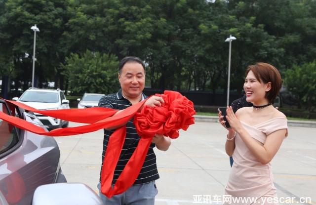 送車上門 一汽豐田奕澤IZOA絕塵而來撼動古都 交車儀式第二站——西安