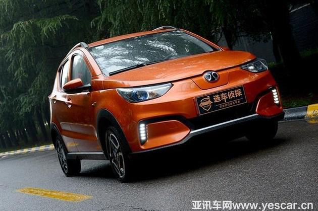 試駕北汽新能源EC3：續(xù)航提升、科技感爆棚，純電動(dòng)選它沒(méi)毛??！