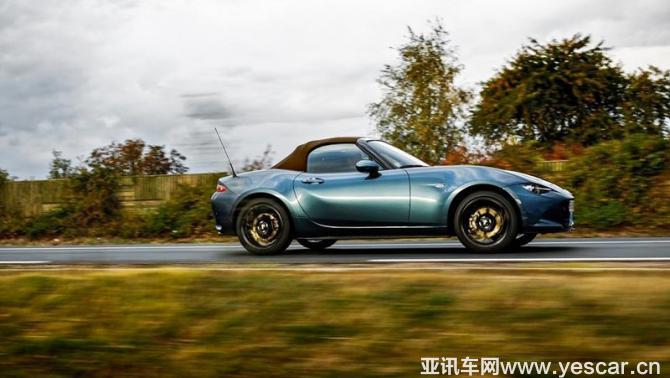 19092419be838b36f36578.jpg autohomecar__ChsEkVwYTq6AJd-CAANbWPdqxpI554.jpg