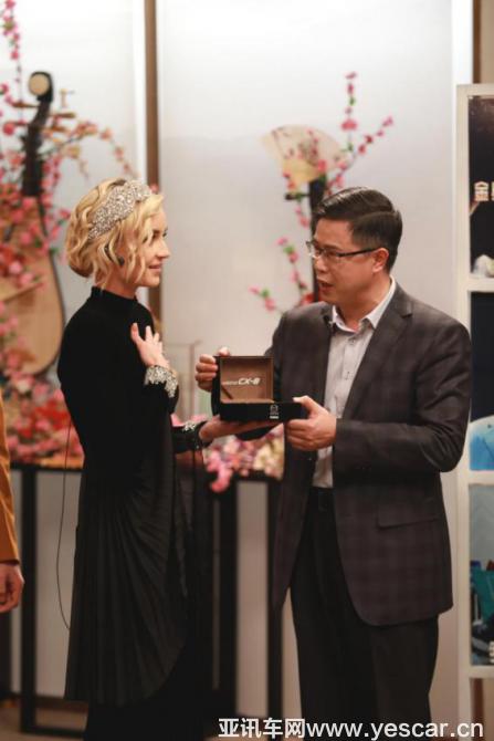 02114227848c60868c3927.jpg image001.jpg