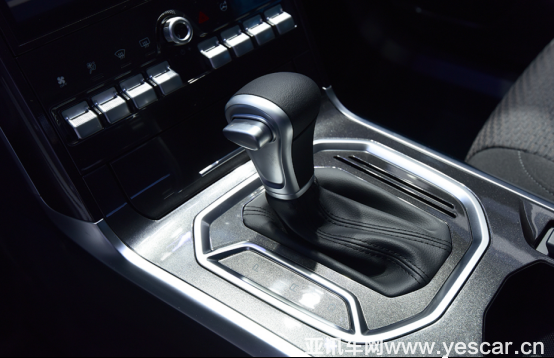 7.不止心動(dòng) 情人節(jié)與哈弗h4一同邂逅激情 02141068.png