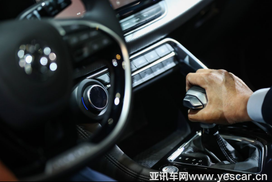 最靠譜、最聰明、最保值的12萬級suv，ta開啟行業(yè)新標桿735.png