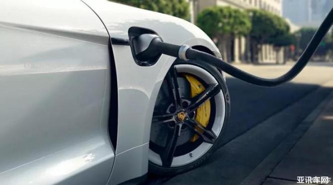 06082125d042e070592395.jpg 744x0_1_autohomecar__ChsEnF1wotSAJ62FAACqSQ3rKzc804.jpg