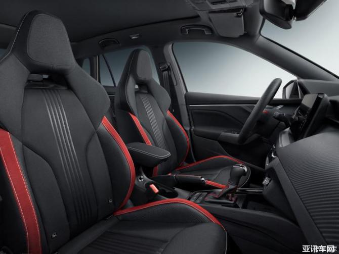 06083158e590bf31c86388.png 繼發(fā)布了SCALA Monte Carlo特別版車型的官圖之后565.png