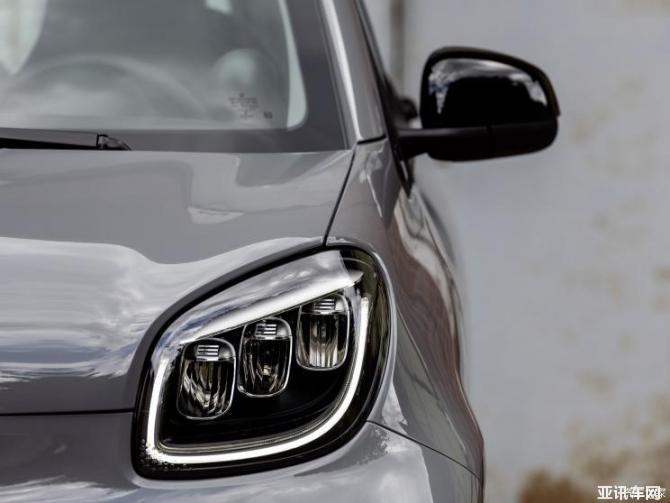 06083516bf7c9f07ae3908.png 繼發(fā)布了SCALA Monte Carlo特別版車型的官圖之后3117.png