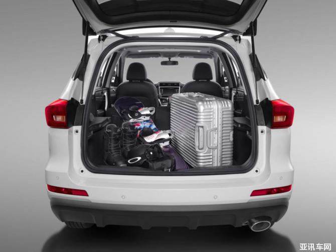 18111358adebb096630996.jpg image002.jpg