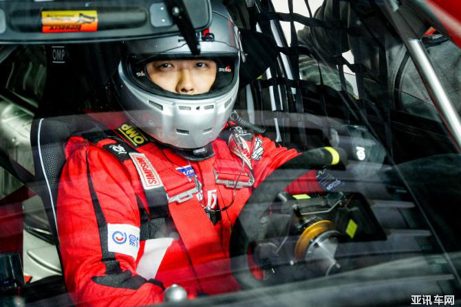 2818323960129de0d10546.jpg image003.jpg