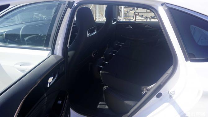 18232904e41e8064784245.jpg image016.jpg