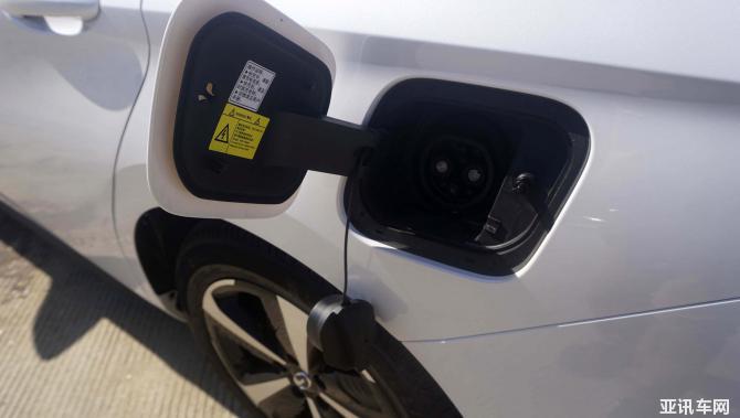 182331394350368e470977.jpg image007.jpg