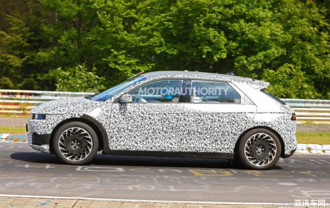 02082544dadd4597e96200.jpg image003.jpg