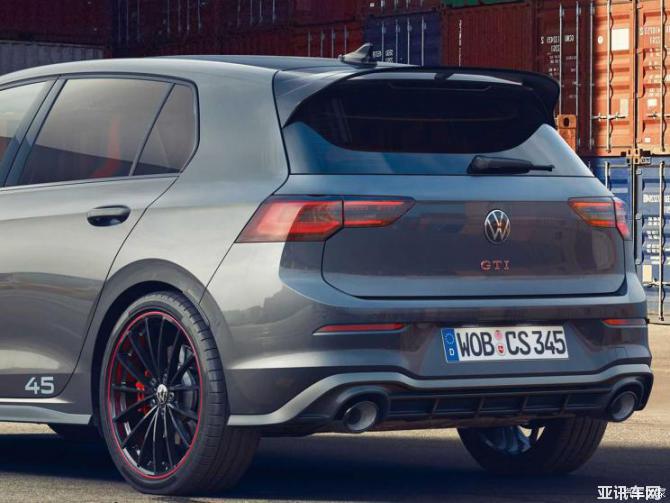 0108584223a9939e936235.jpg image002.jpg