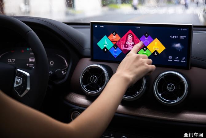 終身保修重磅權(quán)益來襲：WEY VV5這些最新購車政策必須要知道！