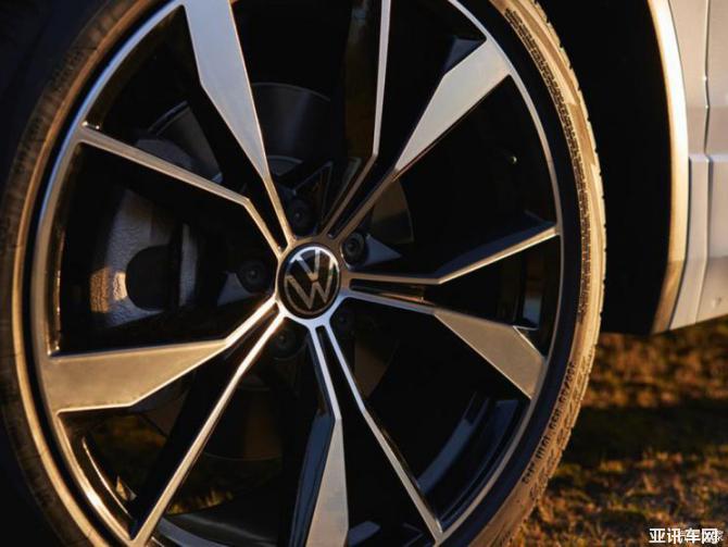 13000252ace6d375997277.jpg image004.jpg