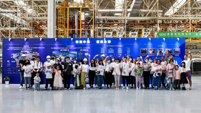 02094958c9a076a44f8921.jpg image001.jpg