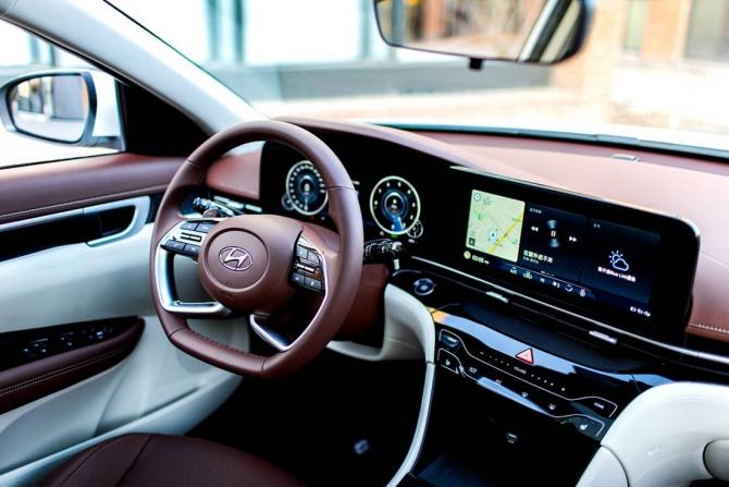 21110001ea2576ce410021.jpg image003.jpg