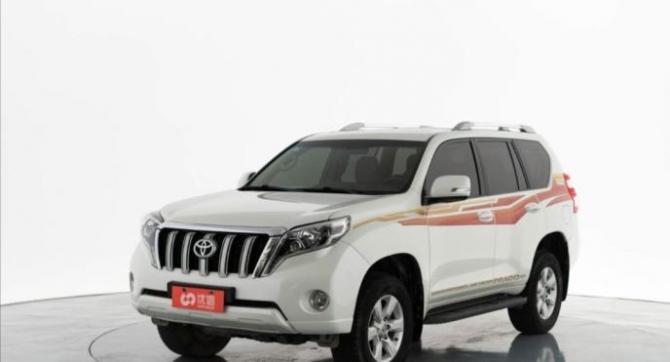 老婆財(cái)政手中握 在優(yōu)信二手車送老公大玩具