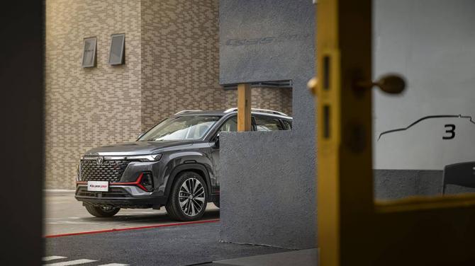 0211230768a6d1a3a24077.jpg image002.jpg